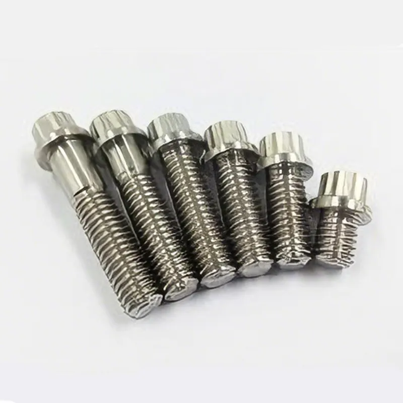 Крепежные детали из титана (включая болты, винты, гайки, шайбы и т. д.).6