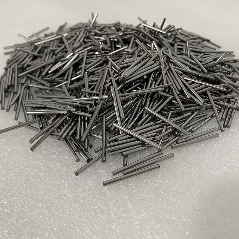 Огнеупорные металлы, такие как вольфрам, молибден, тантал и ниобий.1